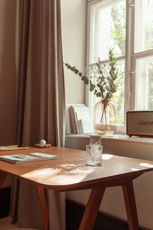 Minimalist S60 Desk Table