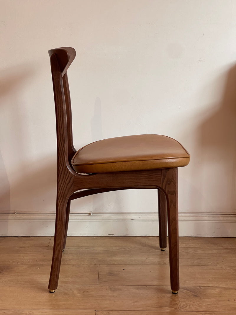 200 - 190 Mix Dining Chair Leather Cognac Wood 05