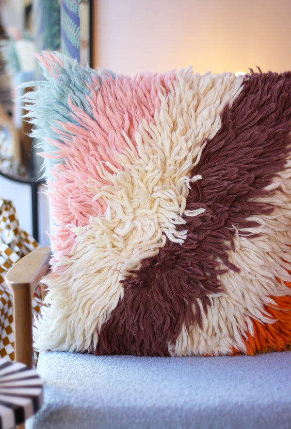 HKliving Fluffy striped cushion